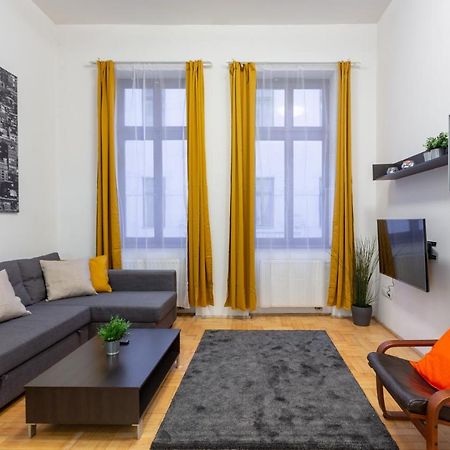 Dowtown Home In The Gozsdu Garden Budapest Extérieur photo