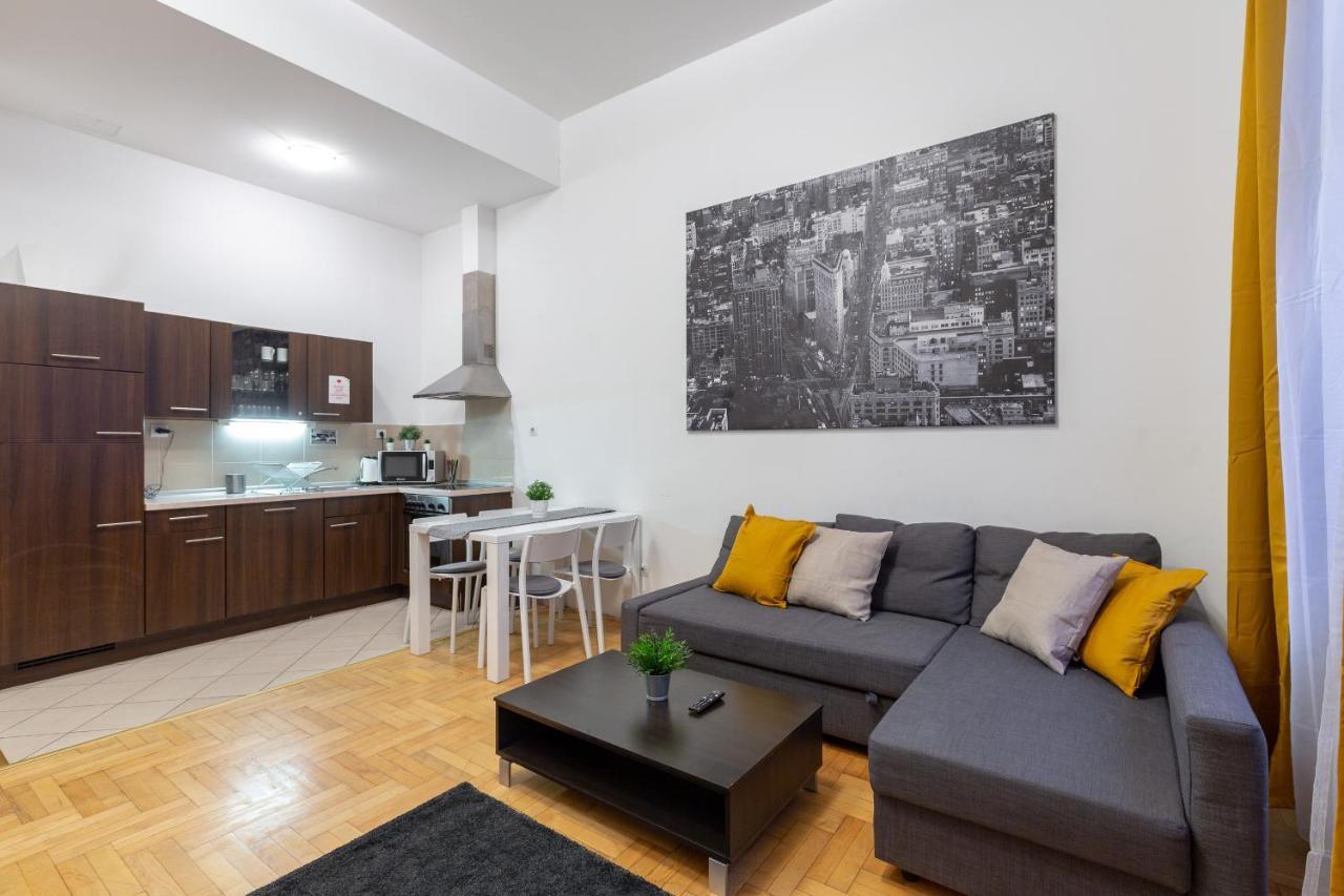 Dowtown Home In The Gozsdu Garden Budapest Extérieur photo